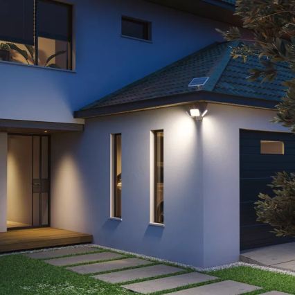 Philips - ZYREN LED Solar Wall Light with Sensor, 24.5W/3.7V, 2600 mAh, 5000K, IP65, White