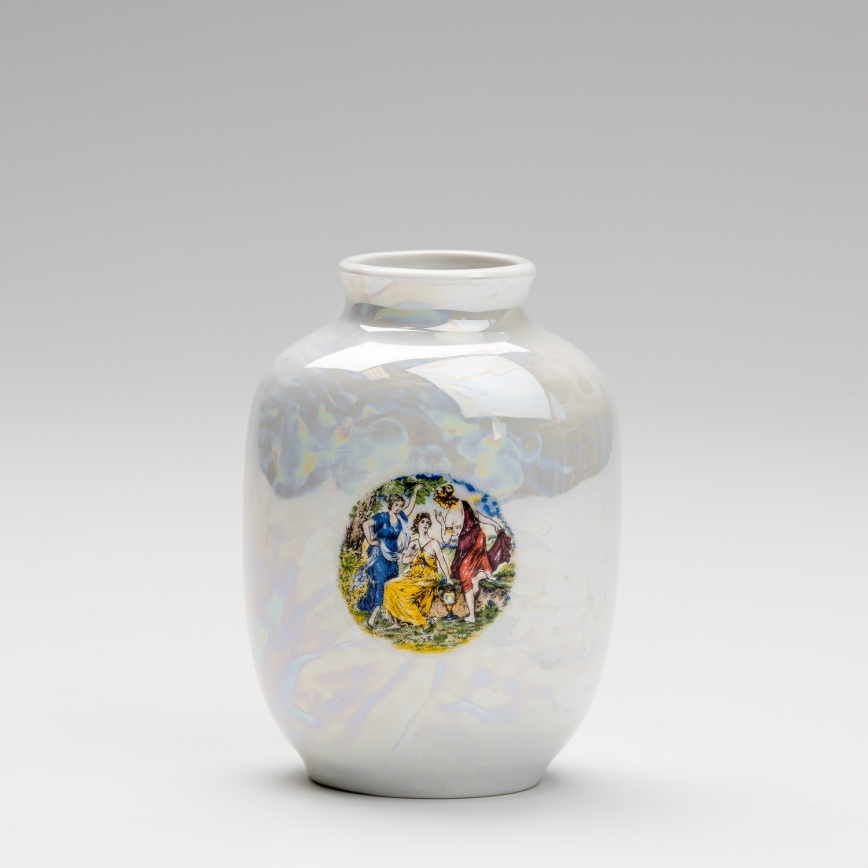 Porcelain vase 12,5x9 cm pearly white graces