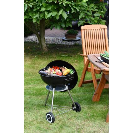 Portable charcoal grill black