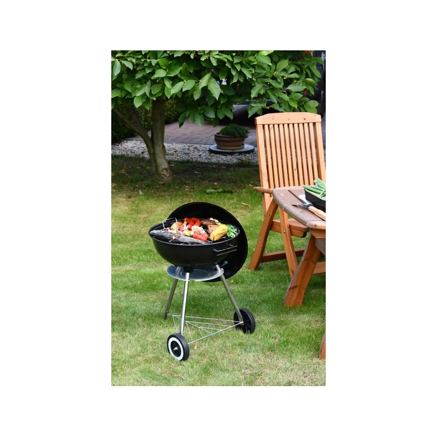 Portable charcoal grill black