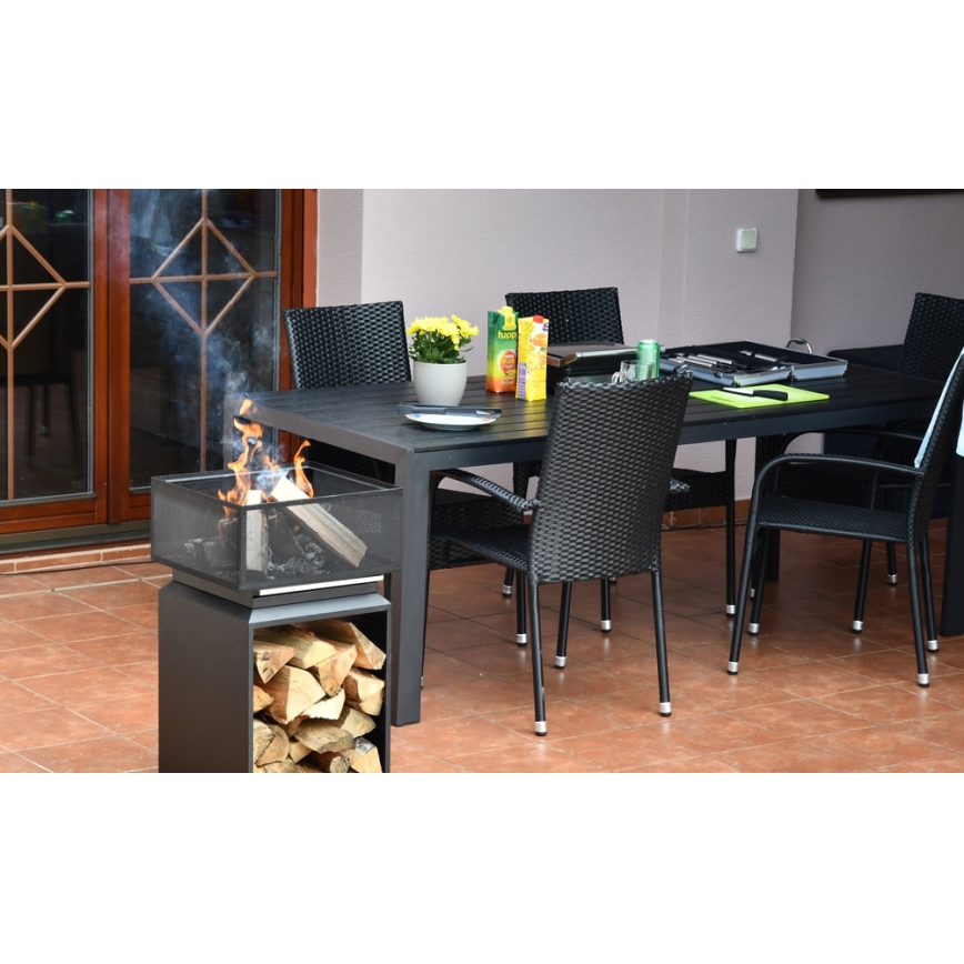 Portable wood campfire with grate black