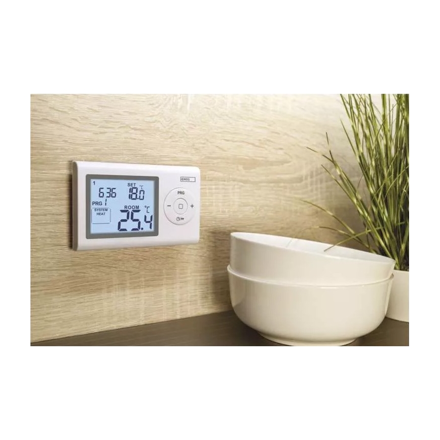 Programmable thermostat 2xAAA