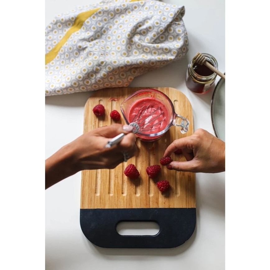 PYREX 250 ml Glass Measuring Cup