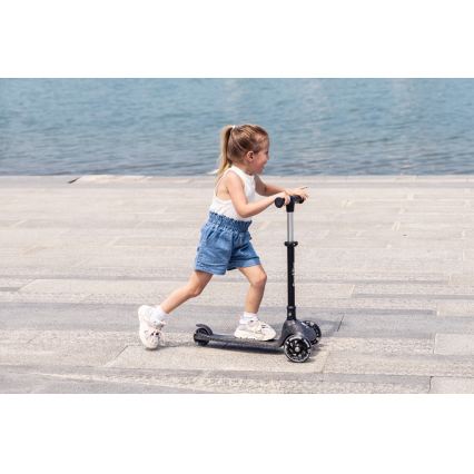 QPlay - SPARKLING Kids' Scooter with LED Wheels, Black