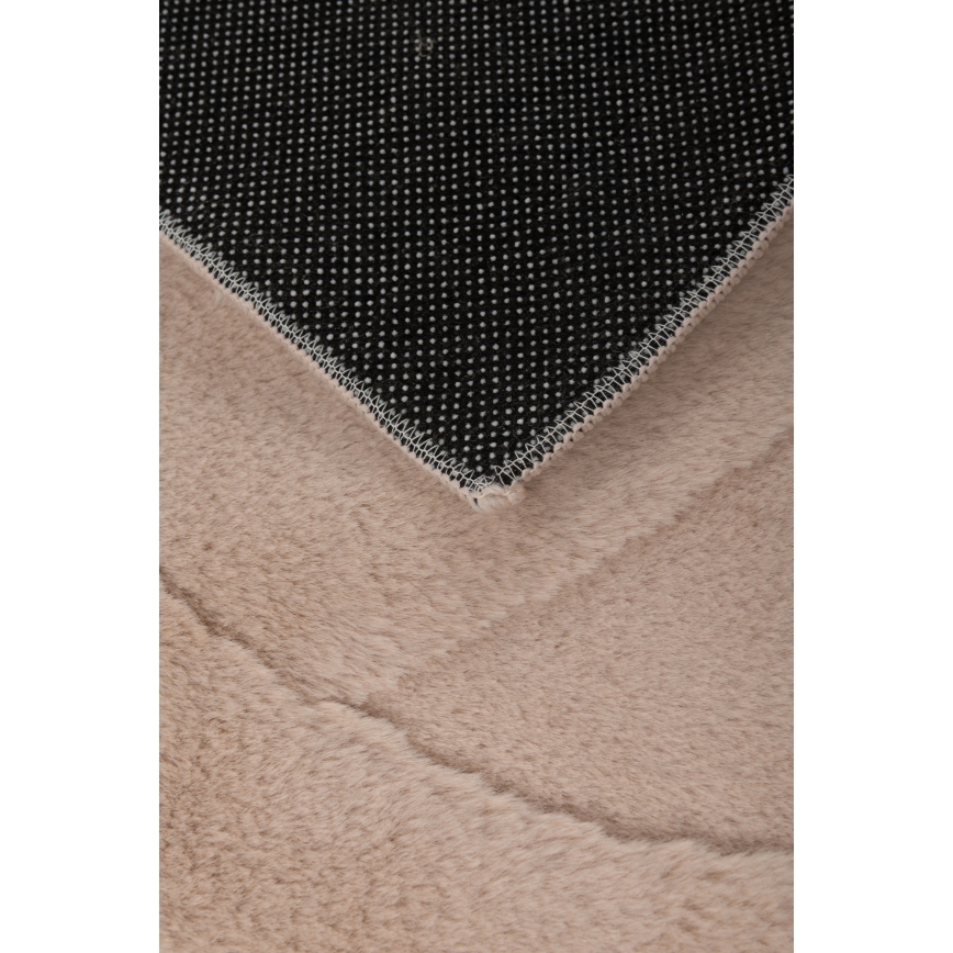 RABBIT 3D Rug 120 x 170 cm — Beige