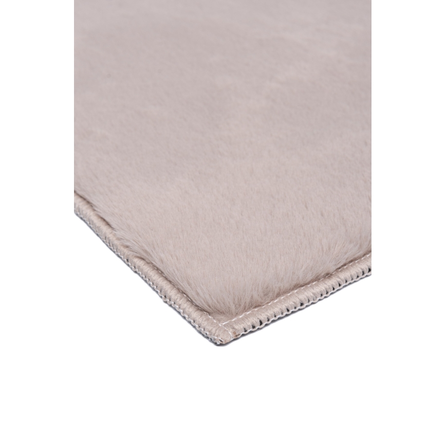 RABBIT-FOX Beige Rug 160x230 cm