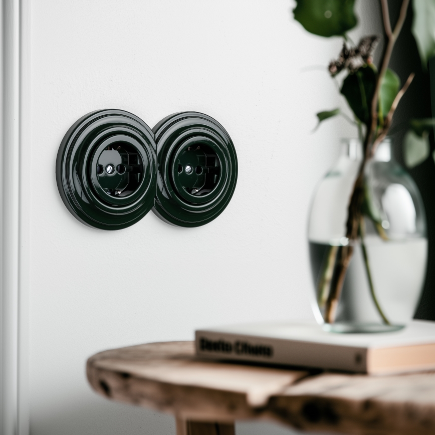 Reblig - Double retro-style domestic SCHUKO socket with frame, 230 V, green