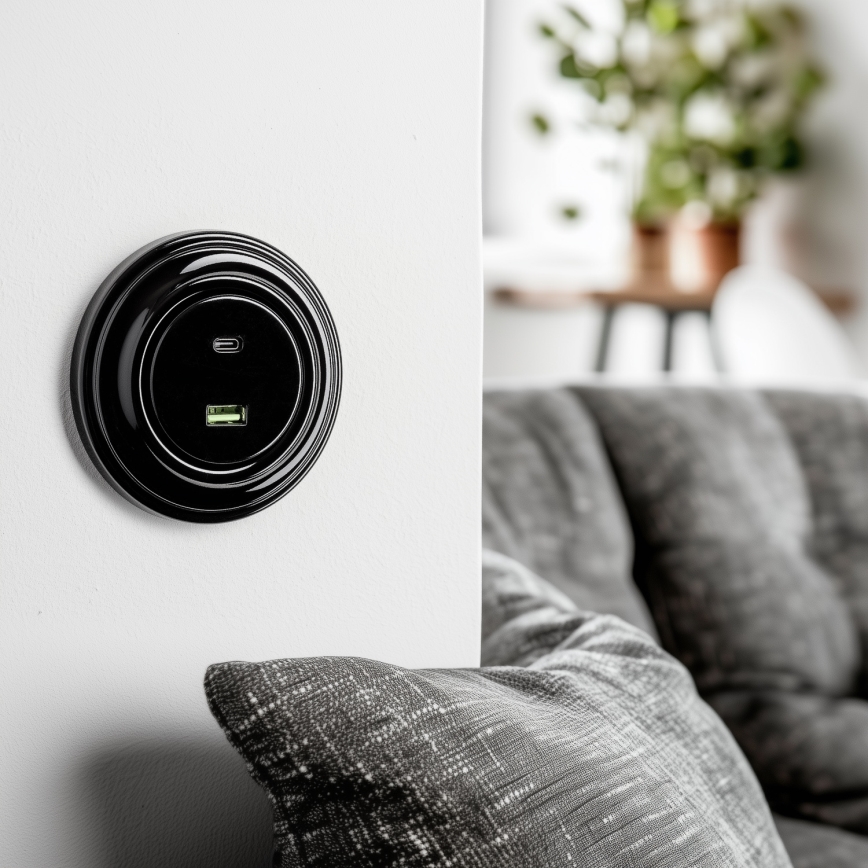 Reblig - Retro A+C USB Socket with Black Frame