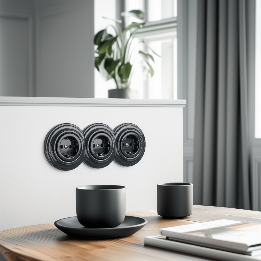 Reblig - Retro Triple SCHUKO 230 V Household Socket with Frame, Anthracite