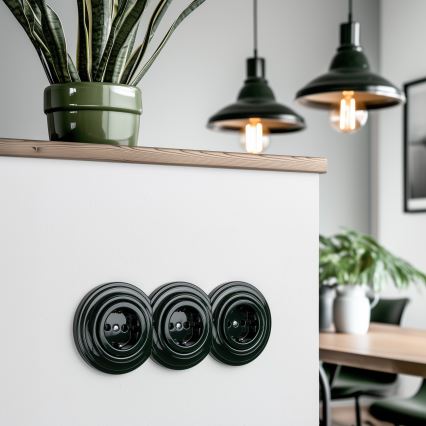 Reblig - Triple Retro SCHUKO Wall Outlet with Frame, 230 V, Green
