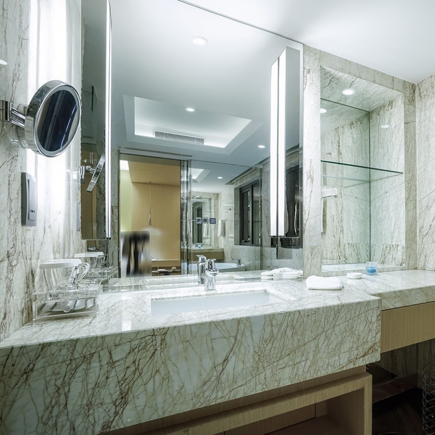 RED - R12659 - Bathroom recessed light LEROY 1xGU5,3/35W/12V IP44
