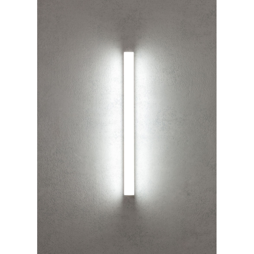 Redo 01-2330 - TASK Bathroom LED Illuminated Mirror, 18W/230V, 90 cm, CRI 90, IP44, Polished Chrome