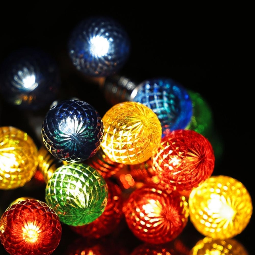 LED Christmas string lights, 20 LEDs, 2×AA batteries, warm white, 1.8 m