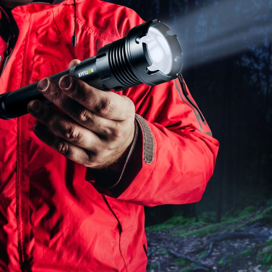 LED Rechargeable aluminum flashlight with a power bank function LED/4400 mAh 2200 lm IP44