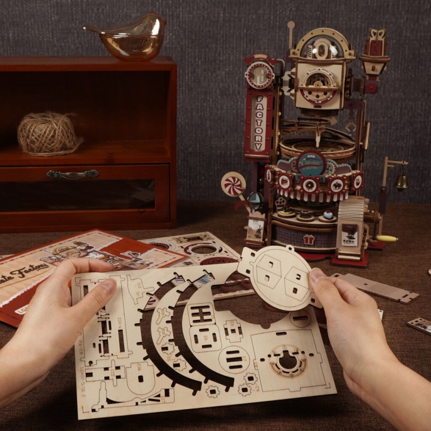RoboTime - 3D marble track puzzle Chocolate factory