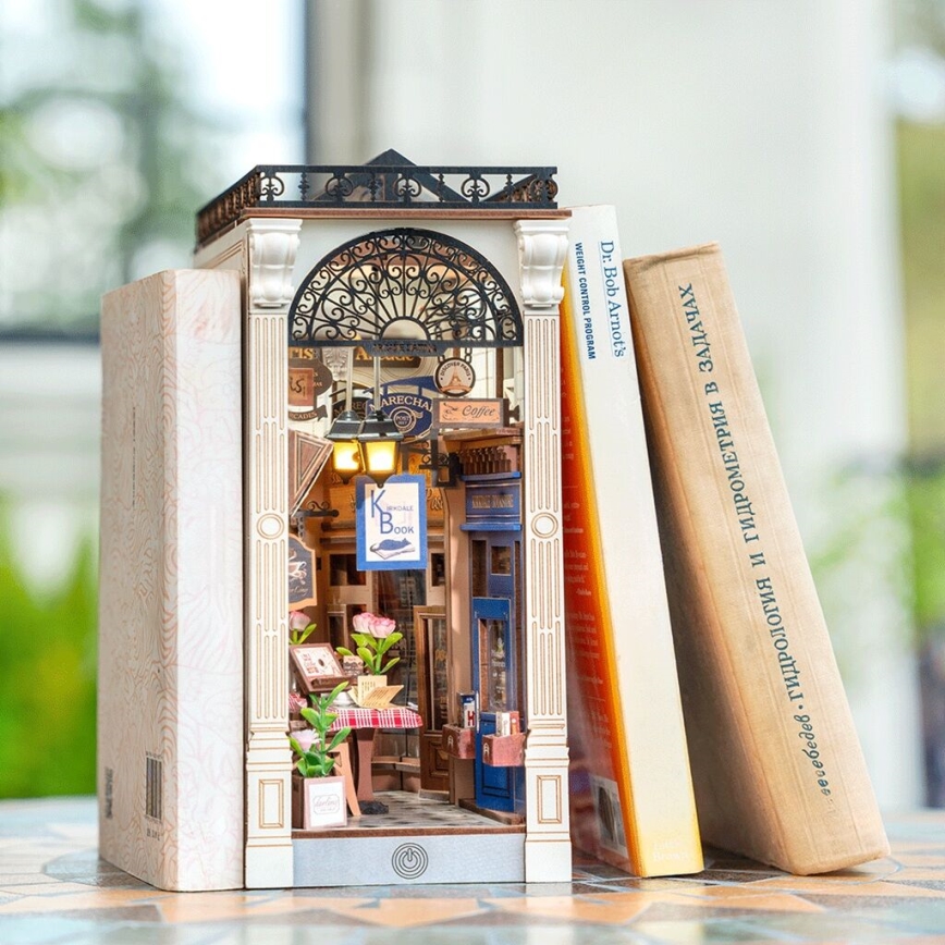 RoboTime - 3D puzzle LED Bookstop Meeting with books in the arcade 2xAAA