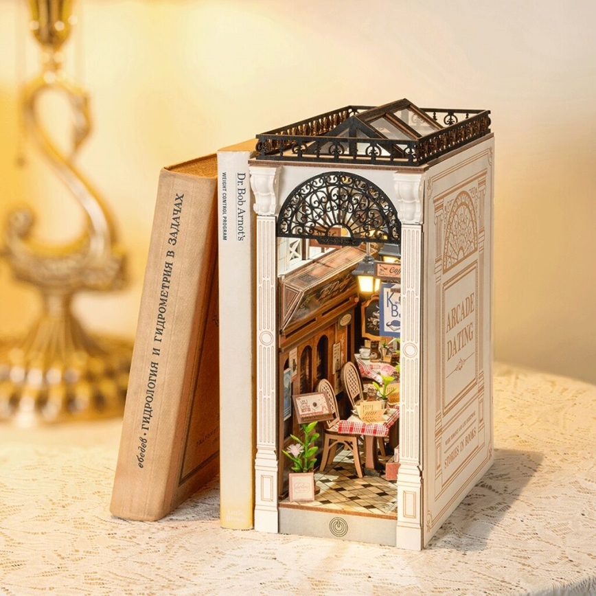 RoboTime - 3D puzzle LED Bookstop Meeting with books in the arcade 2xAAA