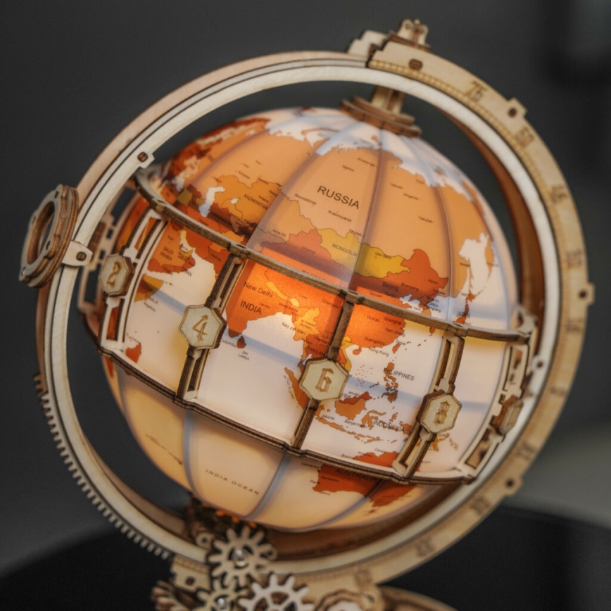 RoboTime - 3D wooden mechanical puzzle Glowing globe
