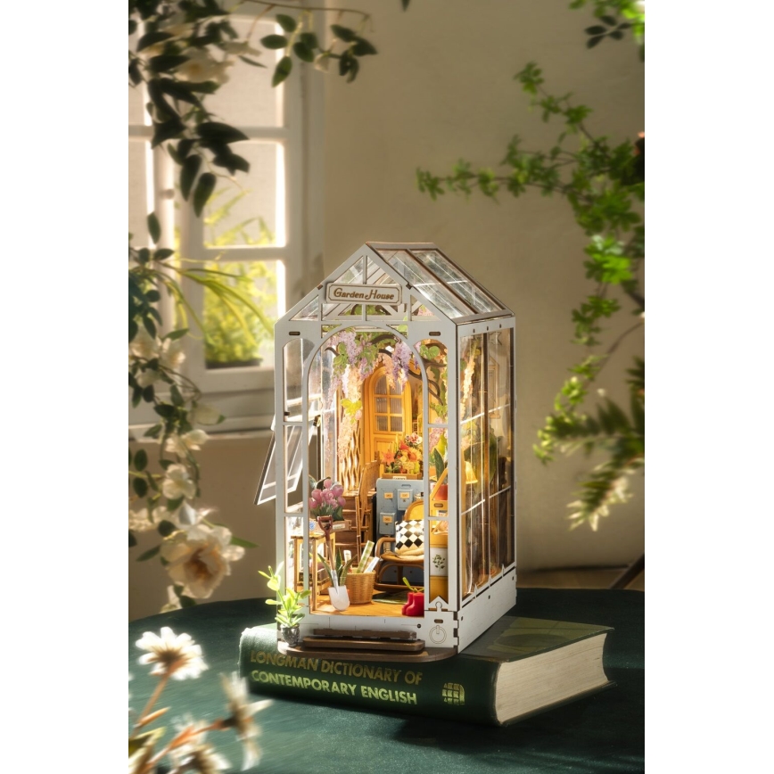 RoboTime - LED Bookstop Garden house 3D puzzle 2xAAA