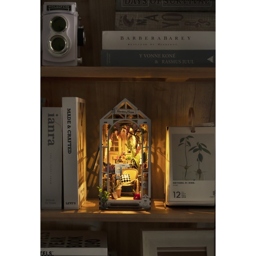 RoboTime - LED Bookstop Garden house 3D puzzle 2xAAA