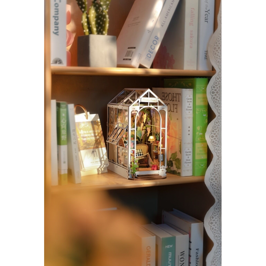 RoboTime - LED Bookstop Garden house 3D puzzle 2xAAA