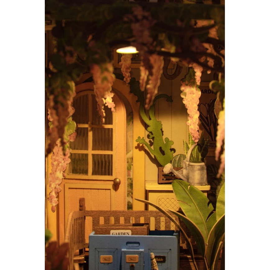 RoboTime - LED Bookstop Garden house 3D puzzle 2xAAA
