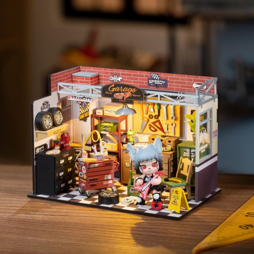 RoboTime - Miniature house Garage 2xAAA