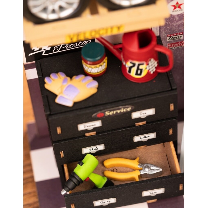 RoboTime - Miniature house Garage 2xAAA