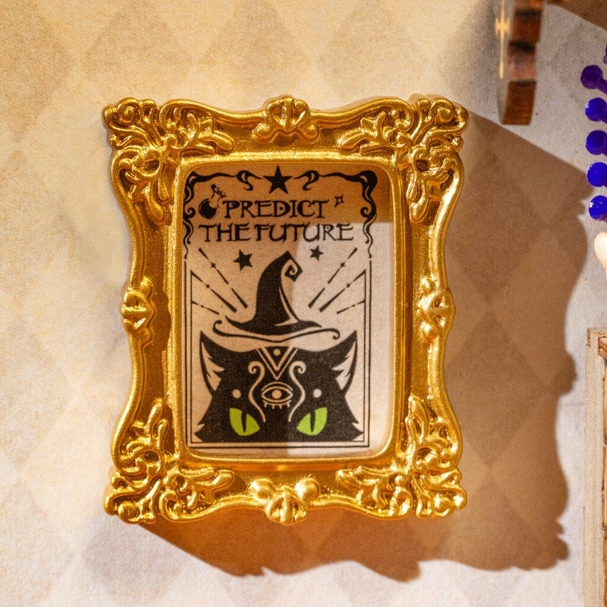 RoboTime - Miniature house Wizard's study 2xAAA