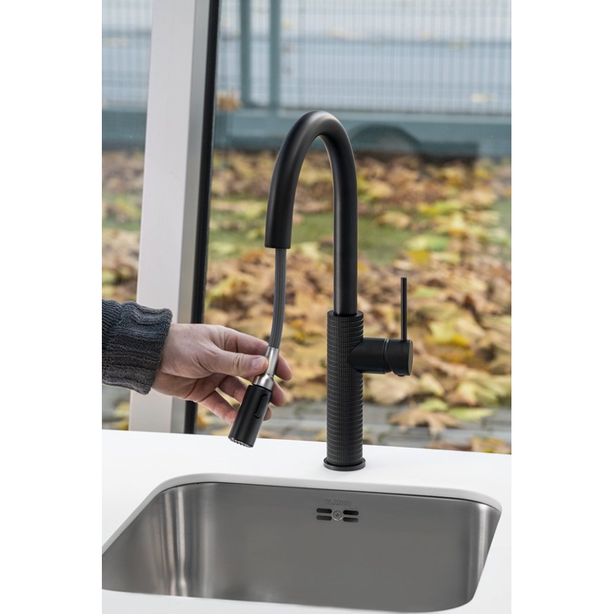 Sapho - Sink tap with pull-out sprayer FLAWO matte black