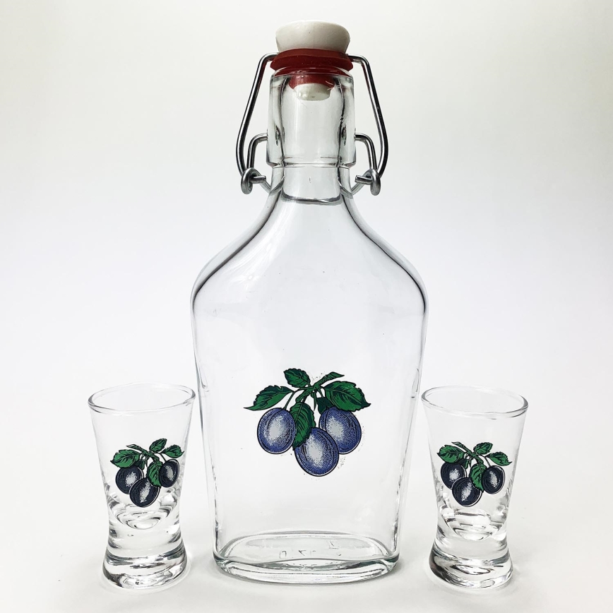 Set 1x glass bottle and 2x glass for shots clear with a plum motif
