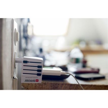 Travel adapter for South Africa, Africa and the Middle East — Type M