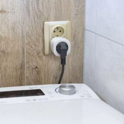 Smart socket GoSmart 3680W/230V/16A Wi-Fi Tuya