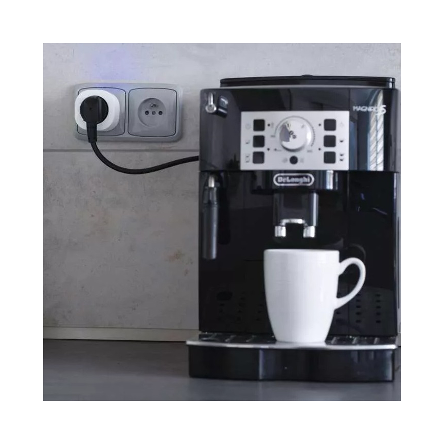 Smart socket GoSmart 3680W/230V/16A Wi-Fi Tuya
