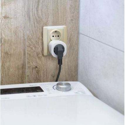 Smart socket SCHUKO GoSmart 3680W/230V/16A Wi-Fi Tuya