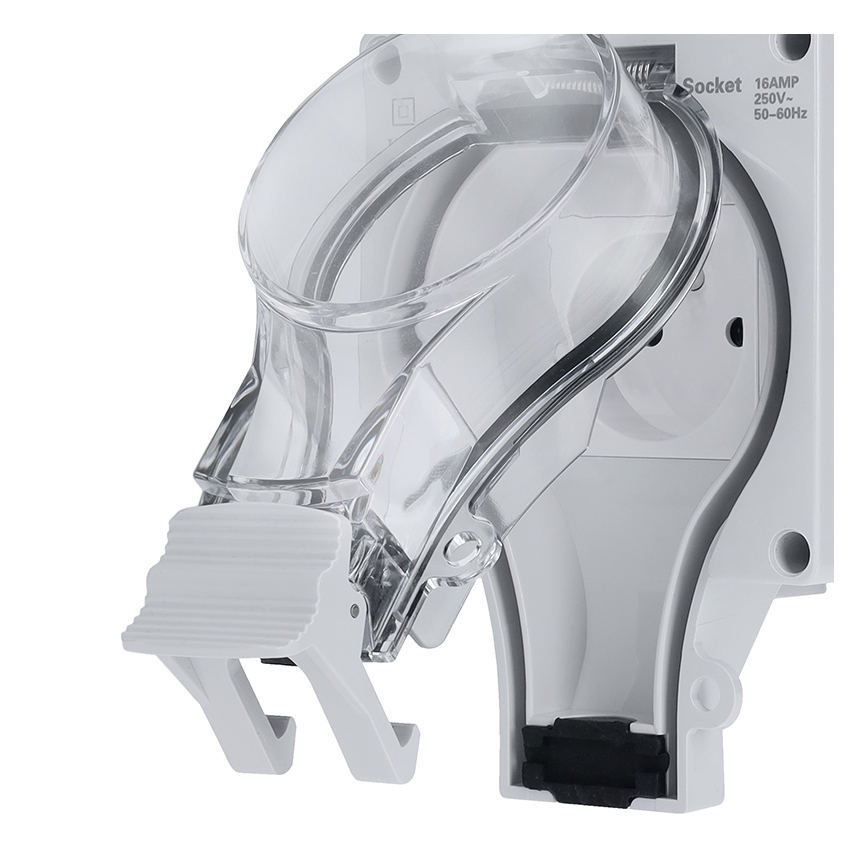 IP66-rated socket with switch for damp environments, 230V/16A