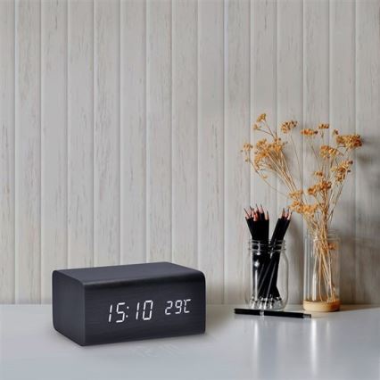 Clock with an alarm LED/5V/3xAAA 3000mA