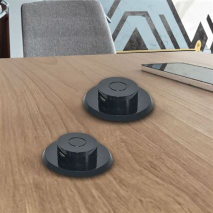 Built-in USB charger USB A+C black