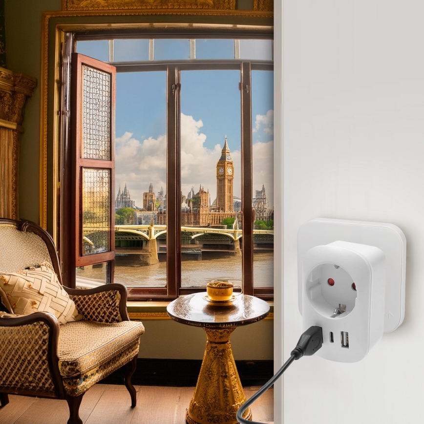 UK 230V Travel Adapter with 2x USB-A + 1x USB-C