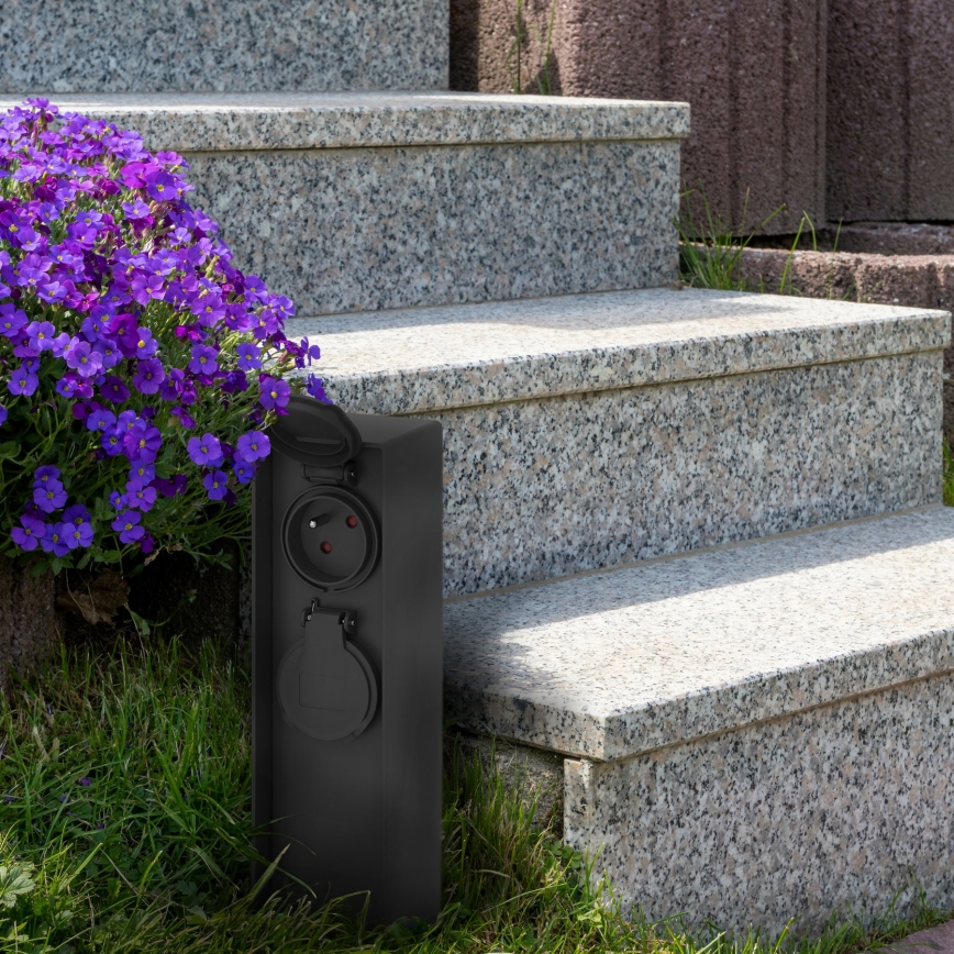 Outdoor socket column 2Z 230V IP44