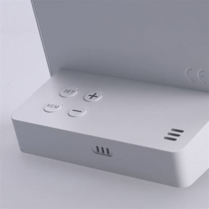 Digital thermometer 5V/2xAAA + 2xAAA white