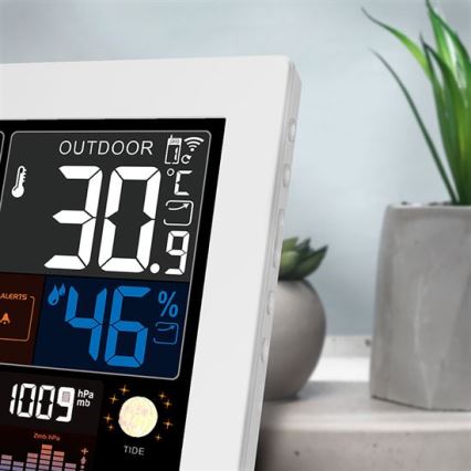 Weather station with color LCD display 5V/2xAA + 2xAA