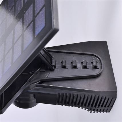 LED Solar flood light with a sensor 2000mAh LED/8W/3,7V IP44