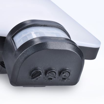 LED Solar floodlight with a motion sensor LED/11W/3,7V 4400mAh 3000K/4000K/6500K IP54