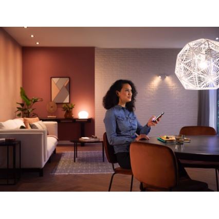 Starter kit Philips Hue White Ambiance 3xE27/11W 2200-6500K + device for connection and remote control