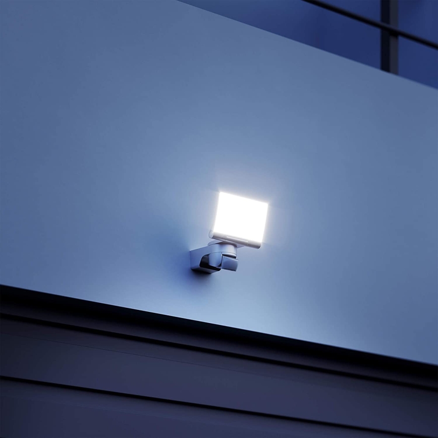 STEINEL 033088 – LED Floodlight with Motion Detector XLED Home 2 LED/14W/230V IP44