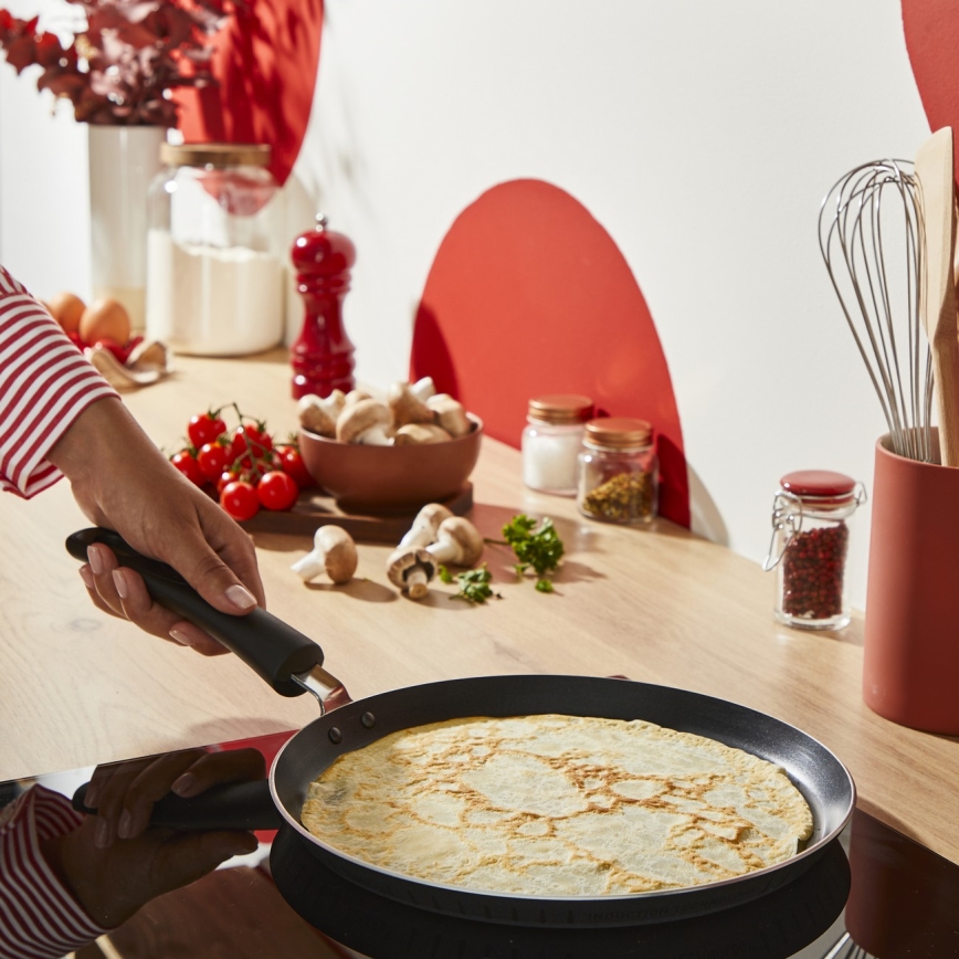 Tefal - 25 cm Pancake Pan