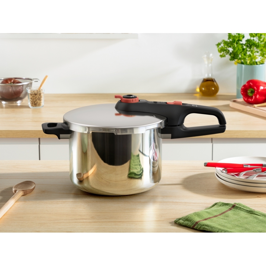 Tefal - SECURE TRENDY 6 L Pressure Cooker + INGENIO EMOTION 5-piece Set