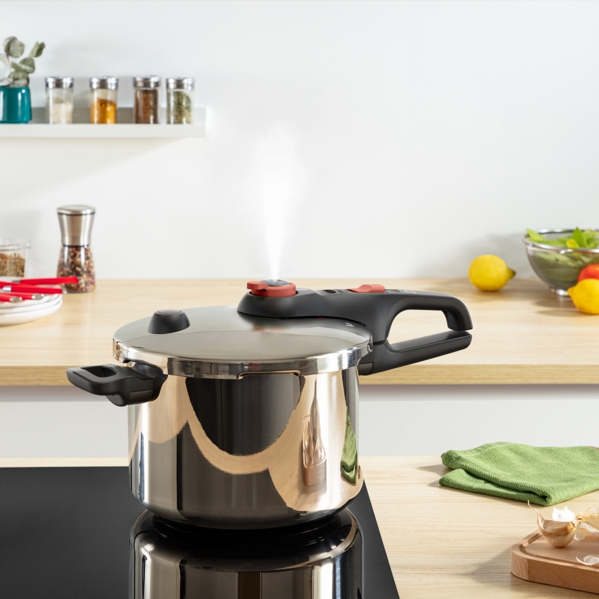 Tefal - SECURE TRENDY 6 L Pressure Cooker + INGENIO EMOTION 5-piece Set