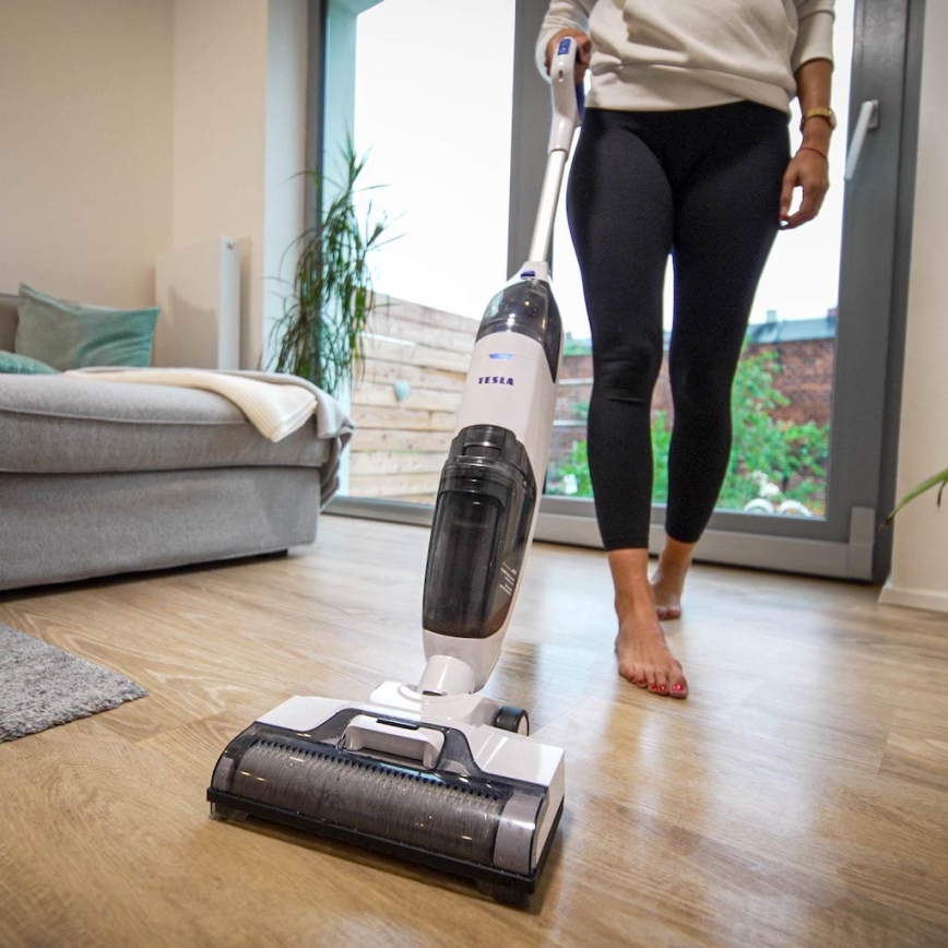 TESLA Electronics AquaStar - Multifunctional cordless floor mop and vacuum cleaner 3in1 2500 mAh